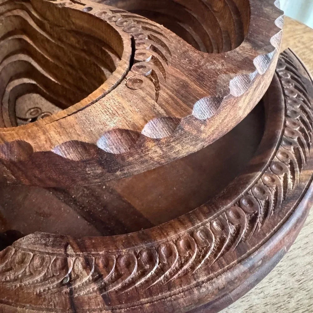 VTG Hand Carved Collapsible Yin Yang Wood Basket Folding Fruit Bowl Decorative‎